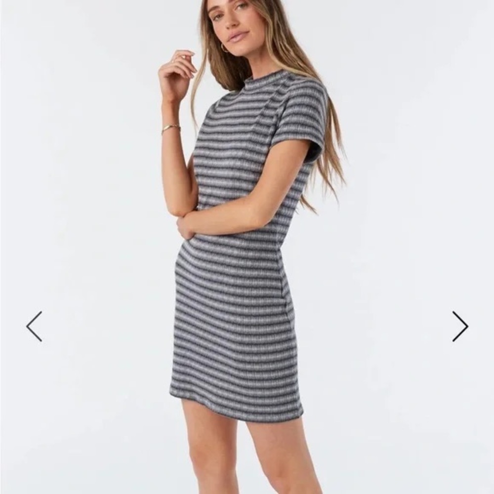 O'Neill Black and Gray Striped Short Sleeve Midi Dress